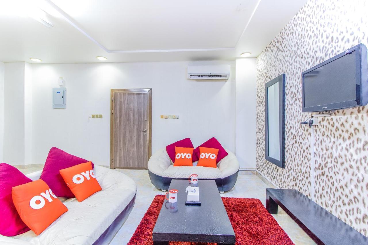 Oyo 109 Al Thabit Modern Hotel Apartment Ḩayl Āl ‘Umayr Esterno foto