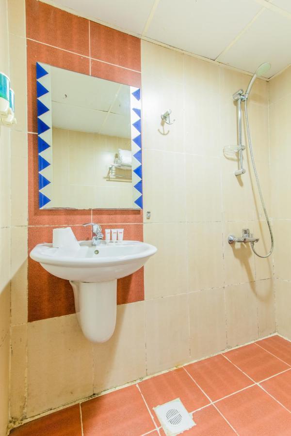 Oyo 109 Al Thabit Modern Hotel Apartment Ḩayl Āl ‘Umayr Esterno foto