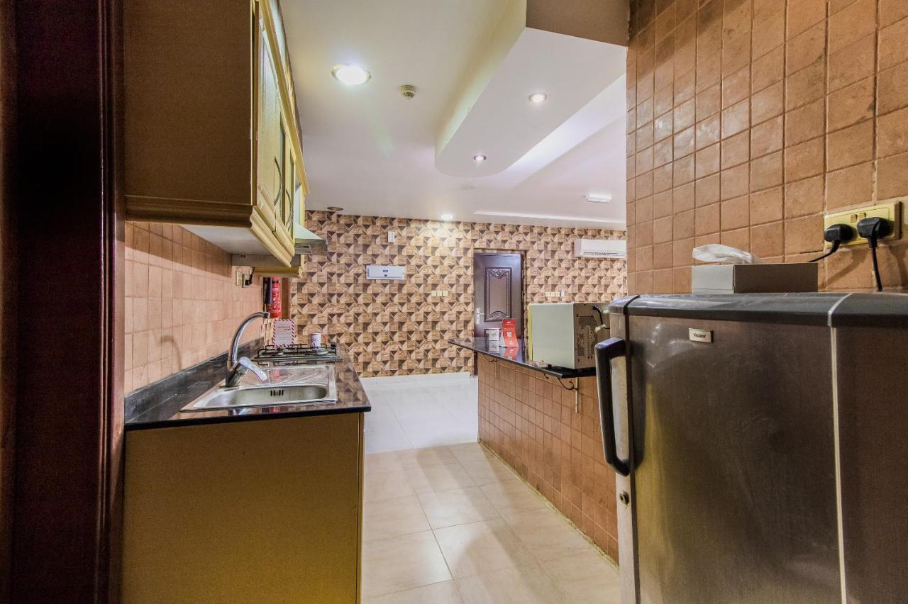 Oyo 109 Al Thabit Modern Hotel Apartment Ḩayl Āl ‘Umayr Esterno foto