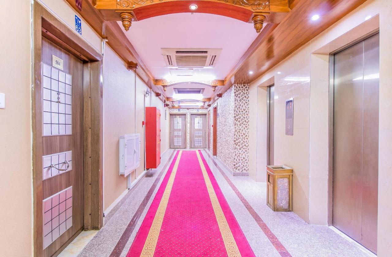 Oyo 109 Al Thabit Modern Hotel Apartment Ḩayl Āl ‘Umayr Esterno foto