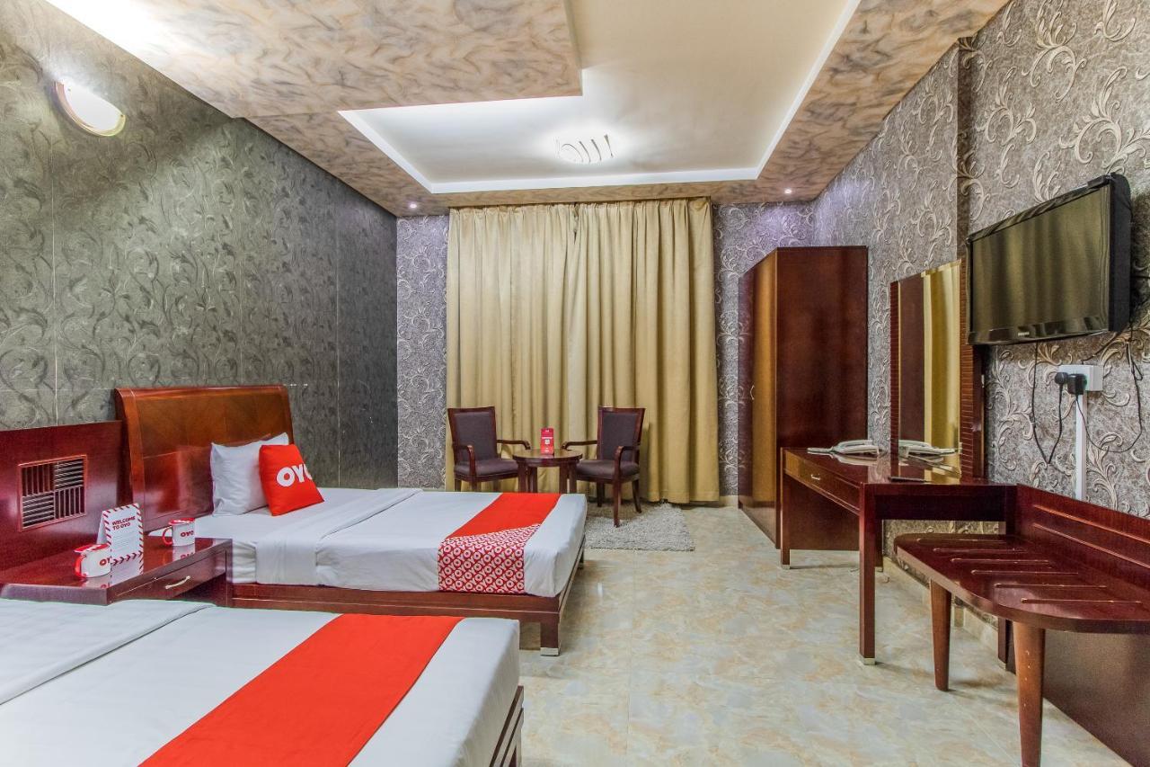 Oyo 109 Al Thabit Modern Hotel Apartment Ḩayl Āl ‘Umayr Esterno foto
