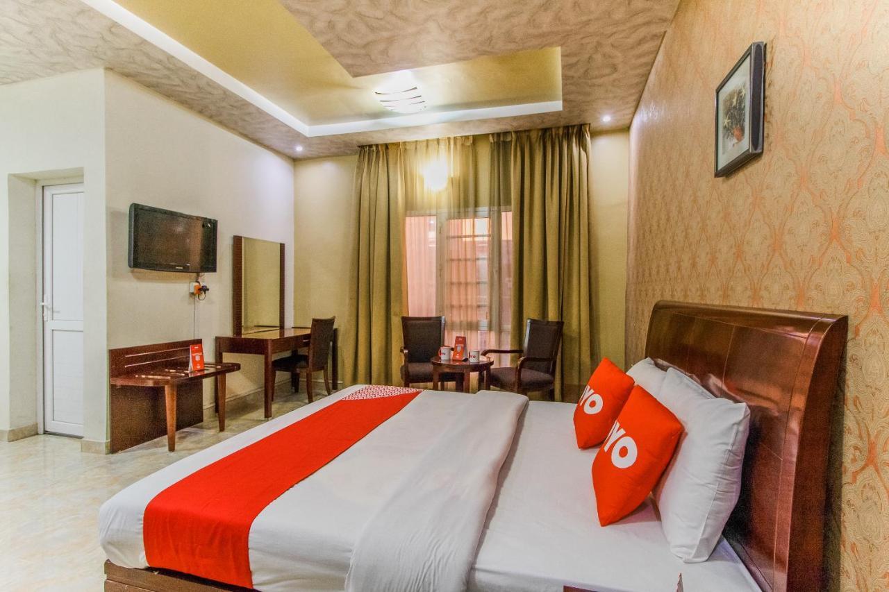 Oyo 109 Al Thabit Modern Hotel Apartment Ḩayl Āl ‘Umayr Esterno foto